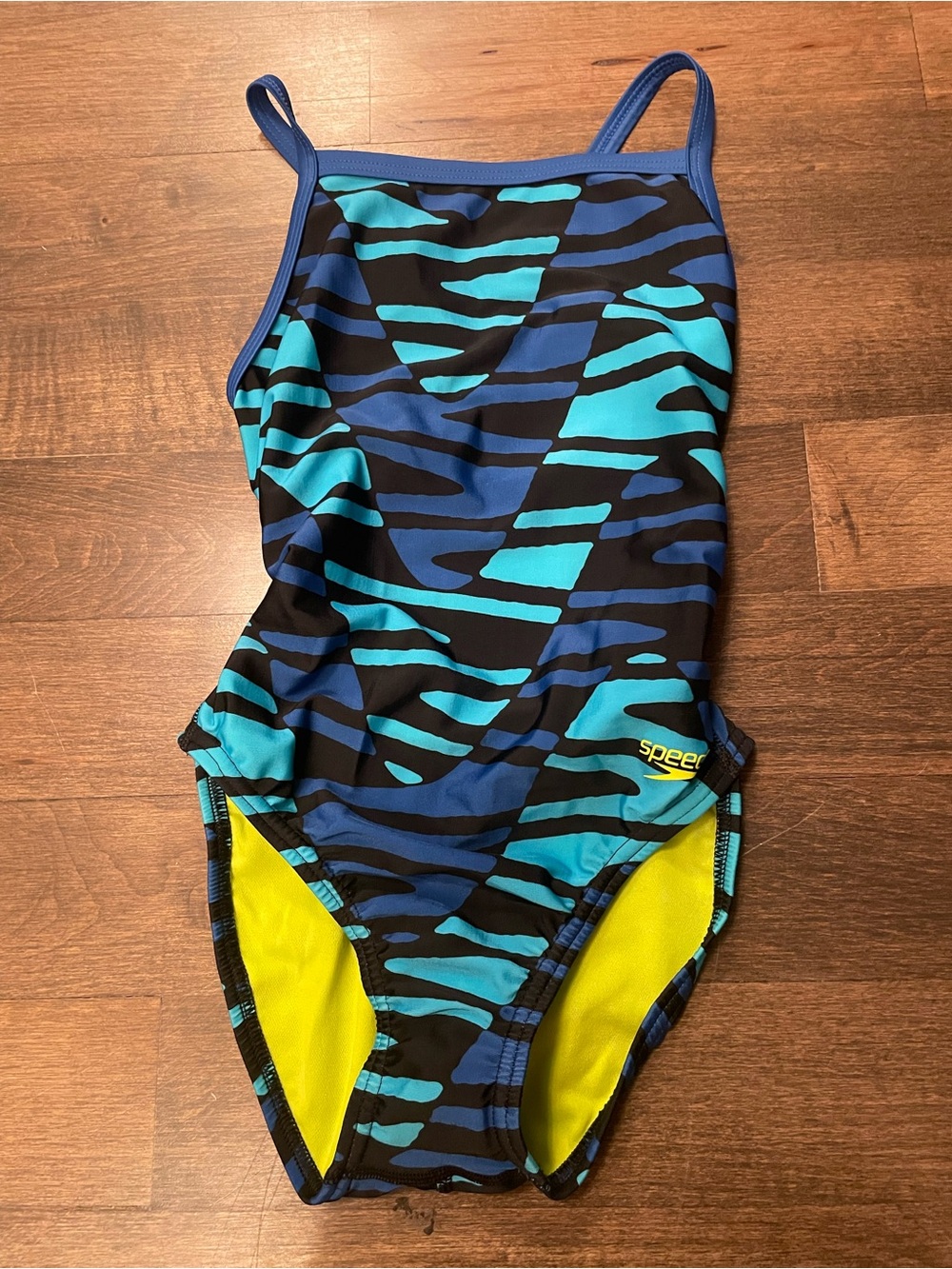 NWT Speedo Flyback Onesie Size 28